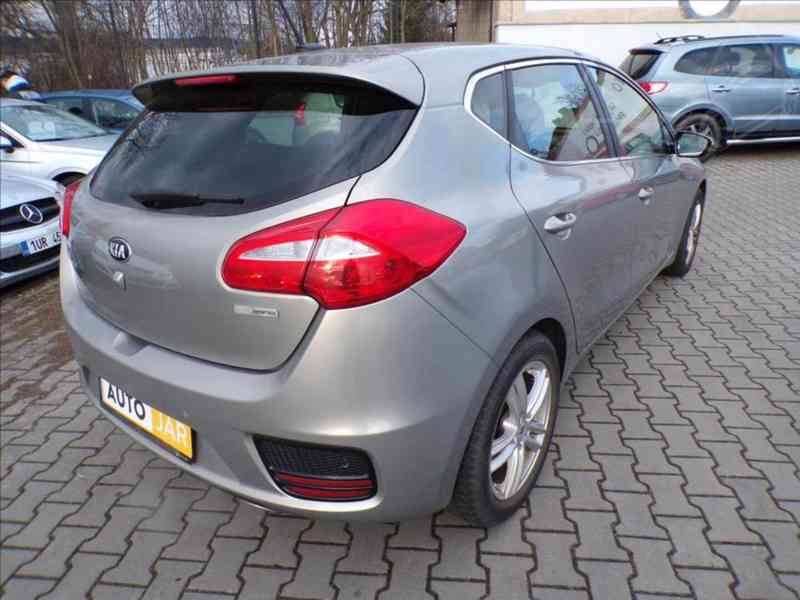 Kia Cee´d 1,6 GDi - 1.MAJITEL ČR,možnost odpočtu DPH - foto 4