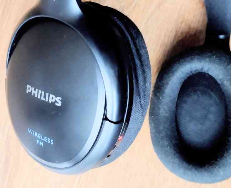 Bezdrátová FM sluchátka Philips SHC5200 – 100m, 14 hodin - foto 9