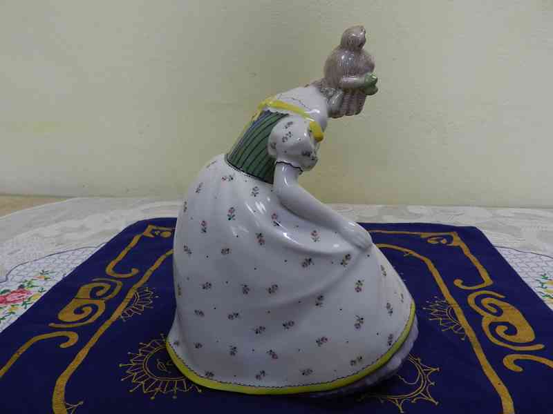 Dáma v plesových šatech Tanečnice Březová OEPIAG  - foto 6