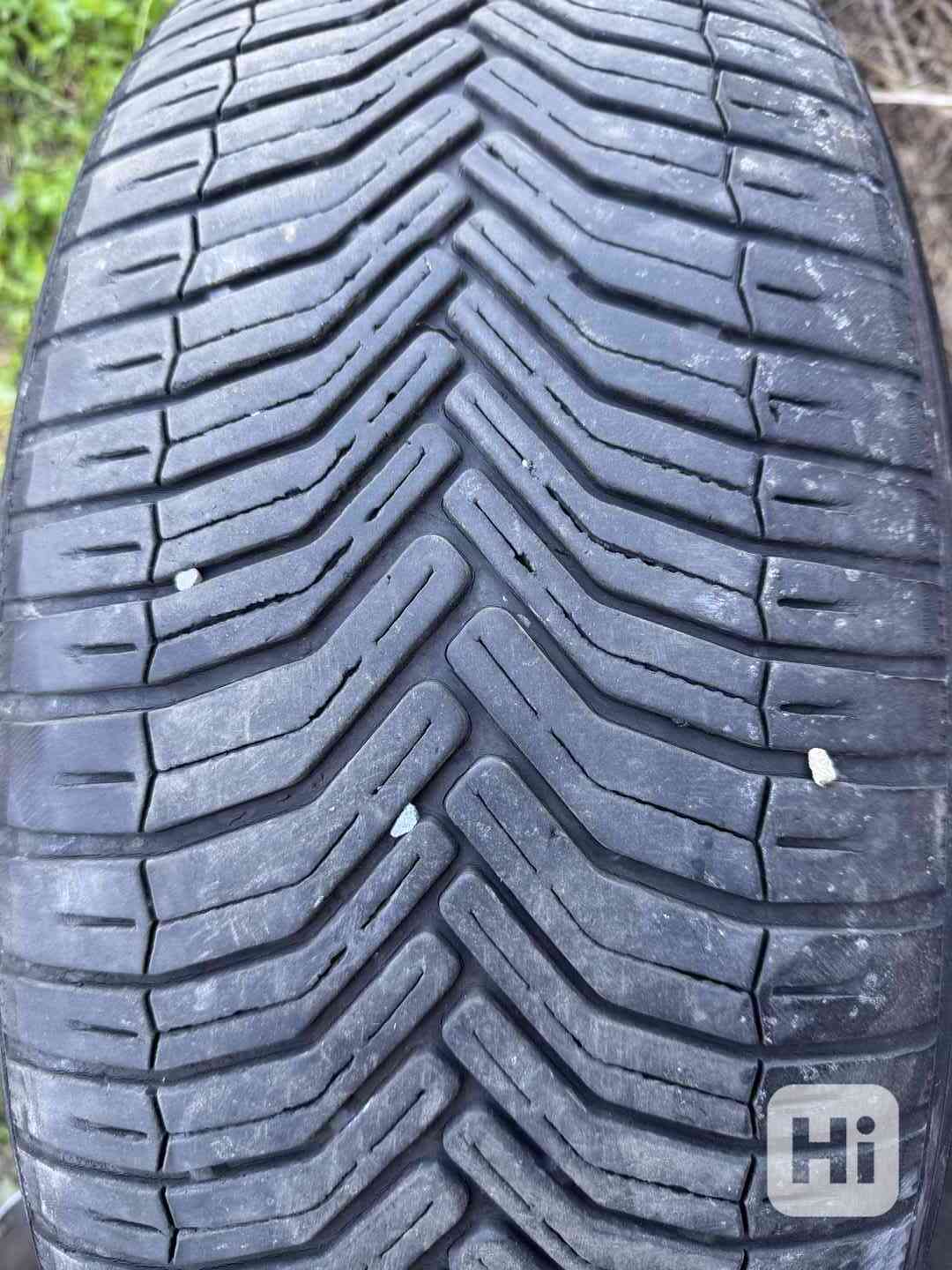 Sada pneumatik na SUV 235/60/18 107w - foto 1