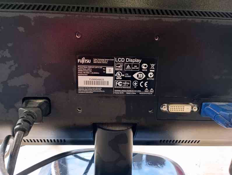 Monitor k okamžitému použití FUJITSU L20T-4 + kabely - foto 3