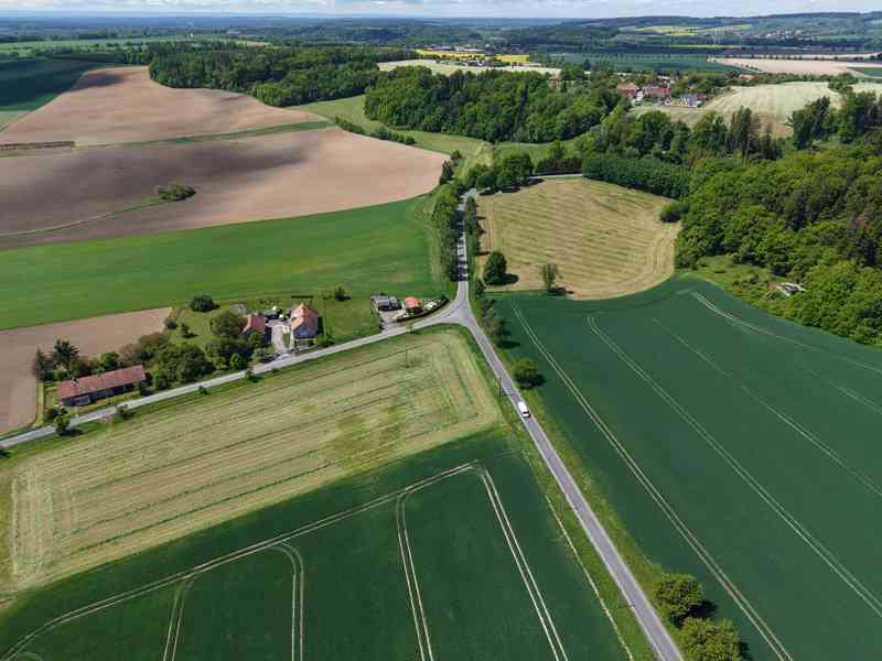 Stavební pozemek 1085 m2 - foto 5