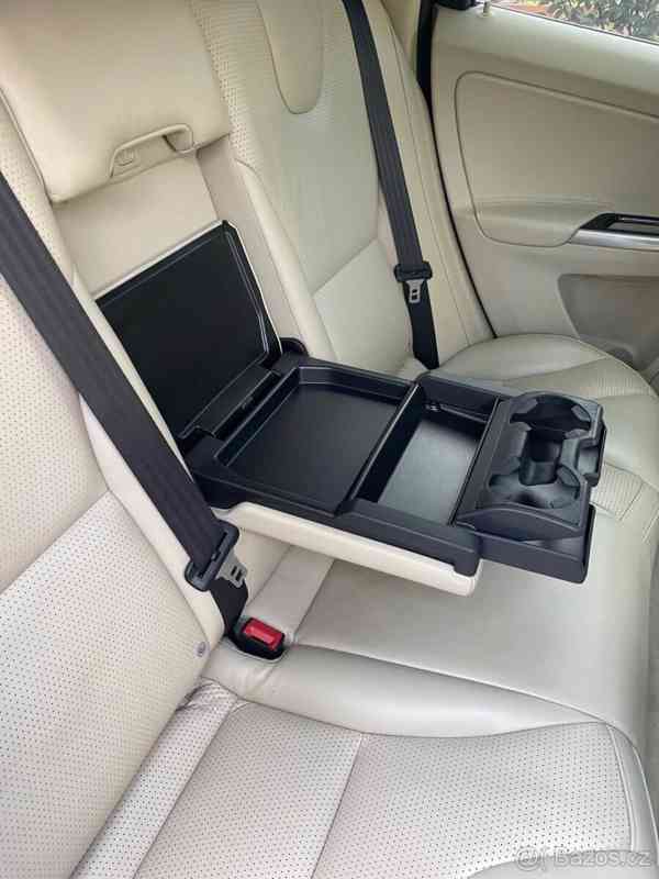Volvo XC60 2,4 D5, 169kW - foto 14