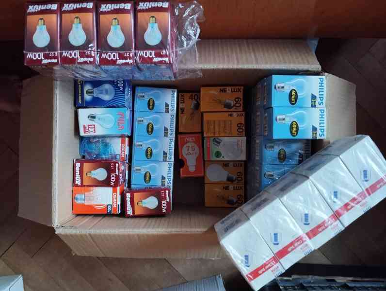 Žárovky ve větším množství. Nové, bezvadný stav - foto 10