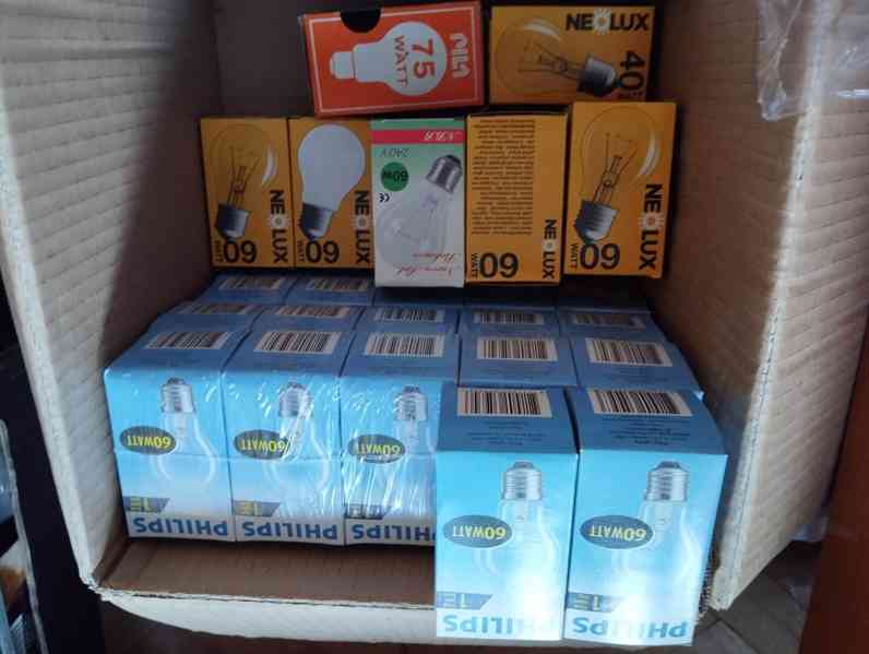 Žárovky ve větším množství. Nové, bezvadný stav - foto 12