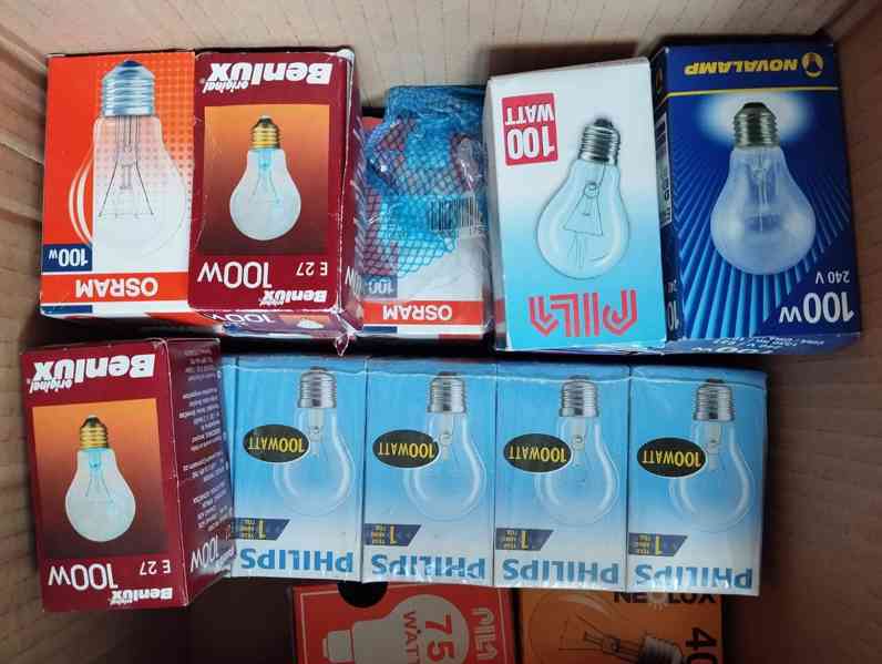 Žárovky ve větším množství. Nové, bezvadný stav - foto 11