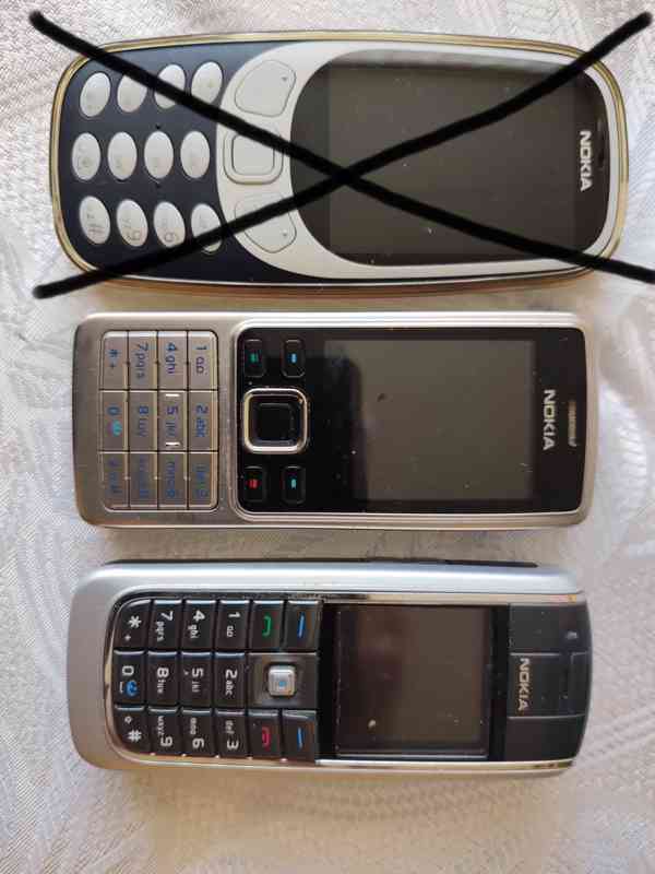 Mobilní tel Nokia tlačítkový