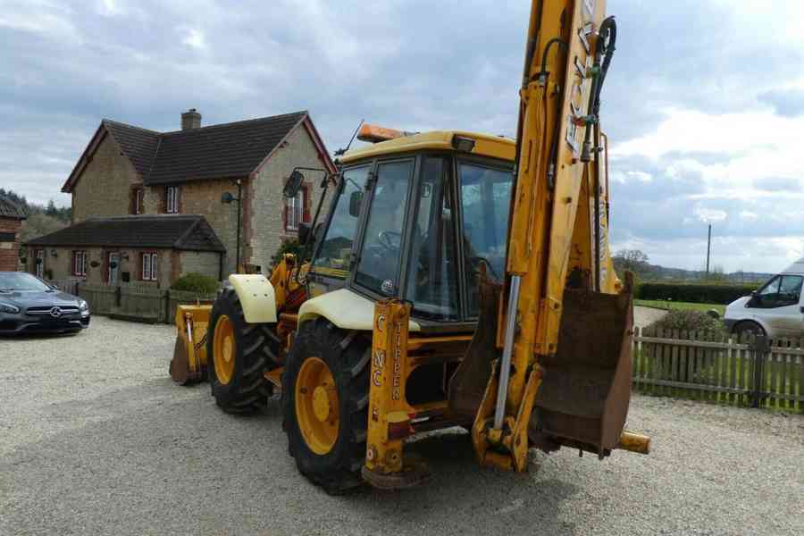 Traktorbagr JCB 4CX/4f - foto 5