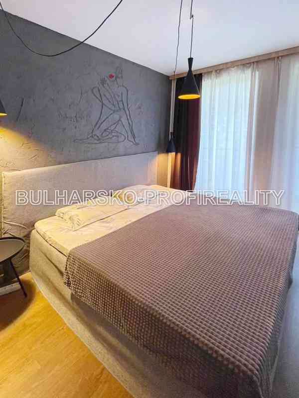 Bulharsko-PROSTORNÉ STUDIO (43 m²) - foto 5