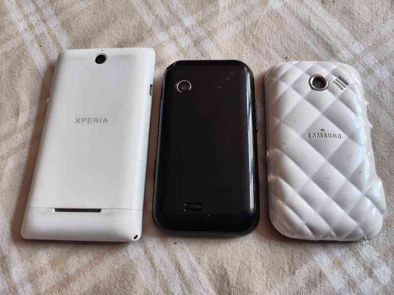 Dotykové telefony - foto 2