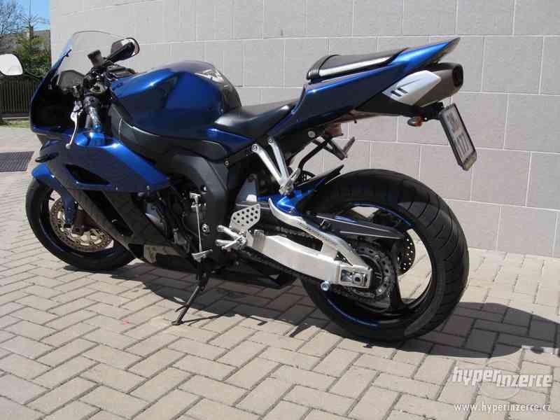 Honda CBR 1000RR FireBlade - foto 3