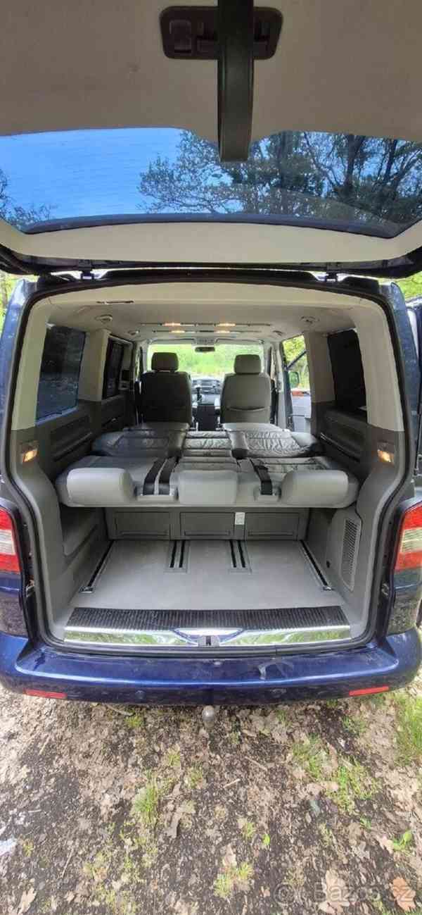 Volkswagen Multivan 2,5   Highline TDI 128kW - foto 14