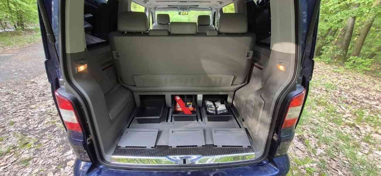 Volkswagen Multivan 2,5   Highline TDI 128kW - foto 4