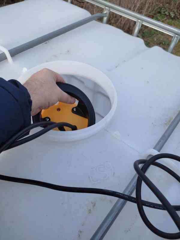 Kalové čerpadlo 750 W, 1000,-Kč, Prostějov M: 731 855 194 - foto 3