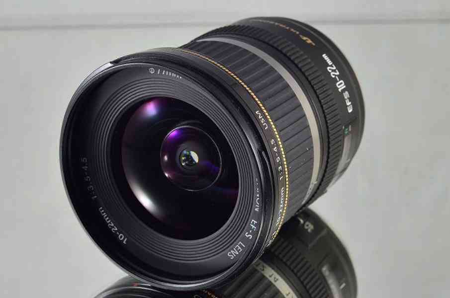 Canon EF-S 10-22mm f/3.5-4.5 USM - foto 3