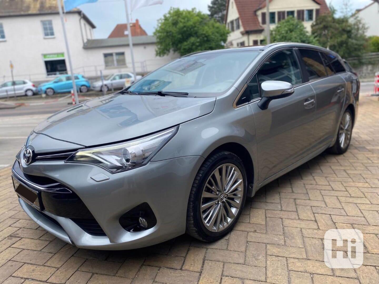 Toyota Avensis 1.8i Touring Sports Business Edition benzín 1 - foto 1