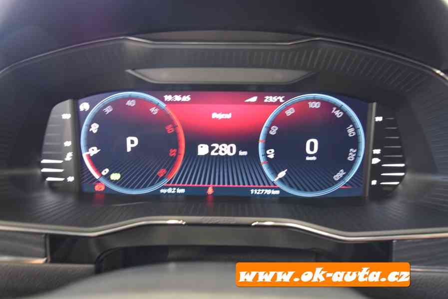 Škoda Superb 2.0 TDI STYLE MATRIX DSG 2023-DPH  - foto 21