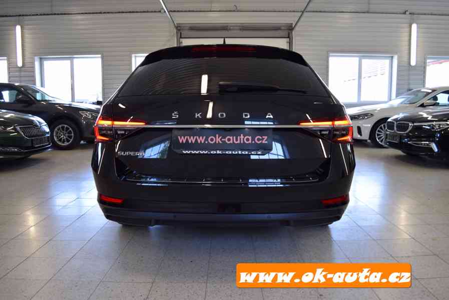 Škoda Superb 2.0 TDI STYLE MATRIX DSG 2023-DPH  - foto 4