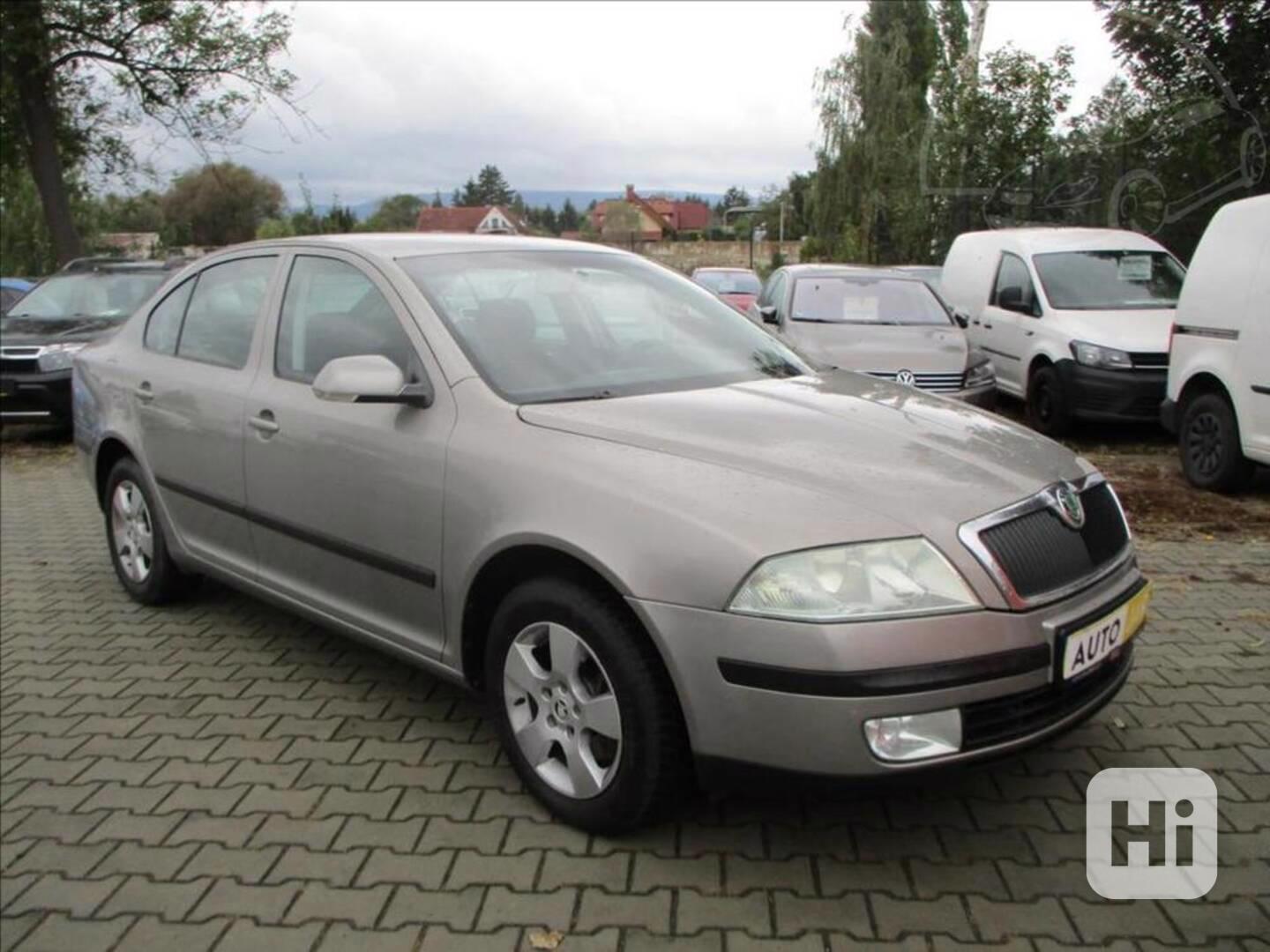 Škoda Octavia 2,0 TDI Elegance - foto 1