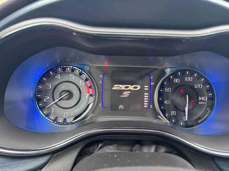  Chrysler 200S Limited 2,4 Kůže Klima 2015 - foto 18