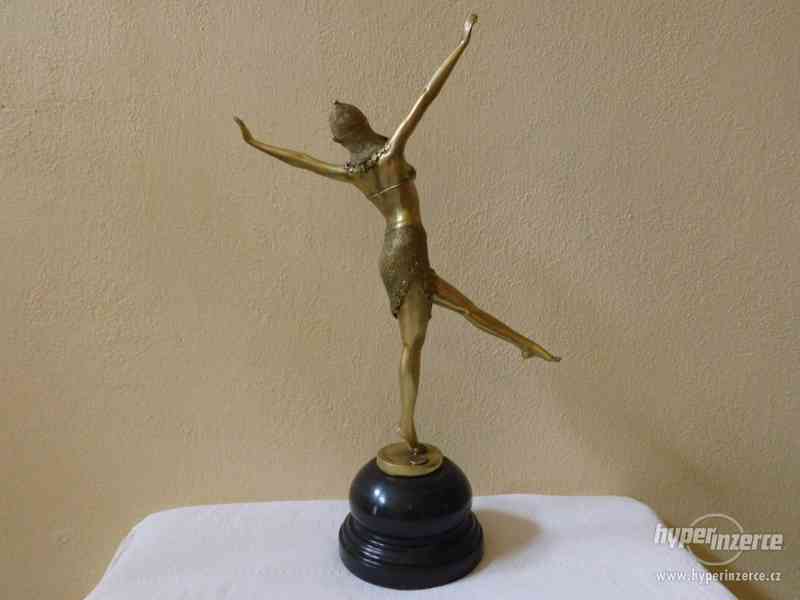 Bronzová socha tanečnice - Art Deco - foto 5