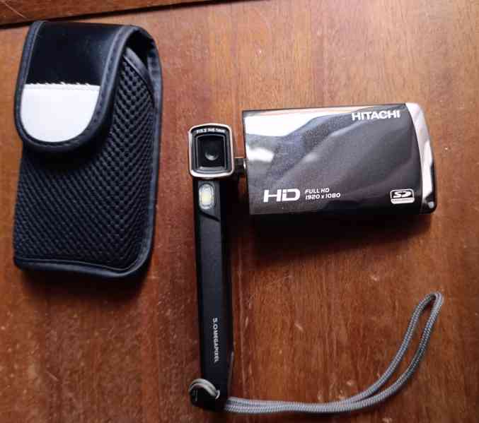 Digitální videokamera Hitachi DZHV-584E - foto 2