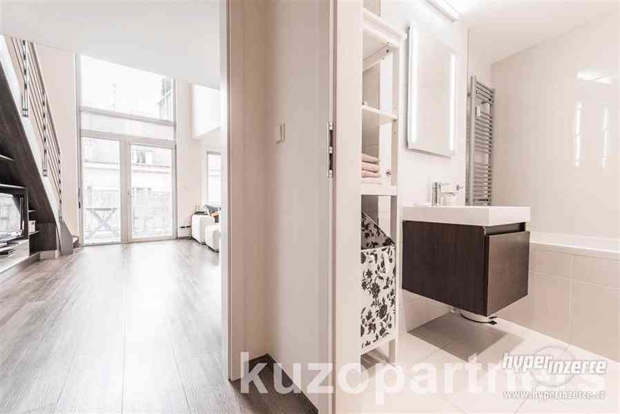 Prodej bytu- slunný LOFT o dispozici 2kk, 52m2, balkón, Praha 8-Libeň, ul. U Libeňského pivovaru - foto 5