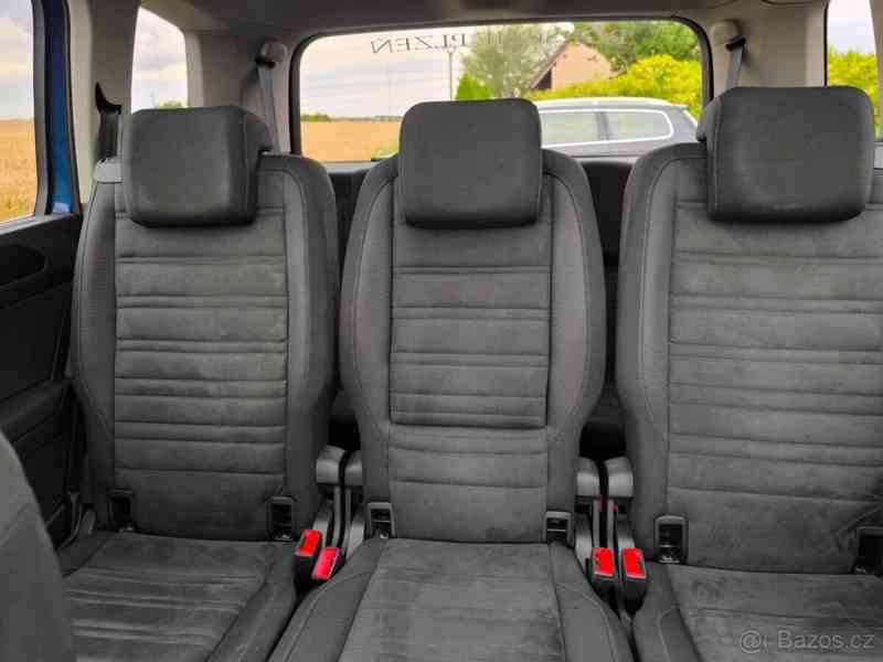 Volkswagen Touran 2,0 TDI 110 kW, 2017, 7-místný - foto 11