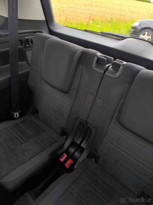 Volkswagen Touran 2,0 TDI 110 kW, 2017, 7-místný - foto 12