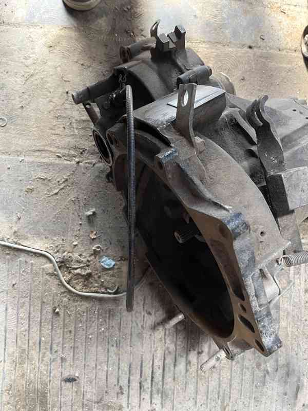 FELICIA 1.9D převodovka na diesel - foto 6