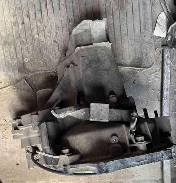 FELICIA 1.9D převodovka na diesel - foto 5