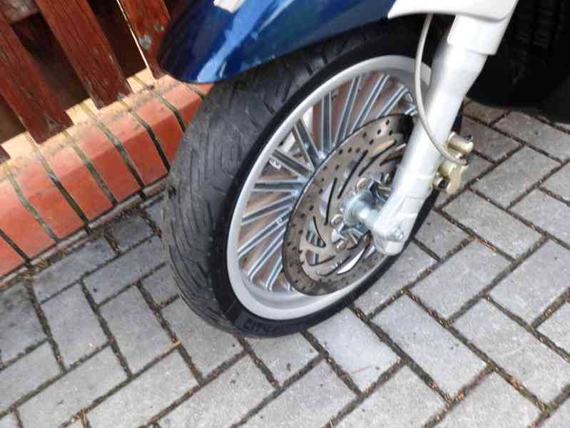 Piaggio Beverly 300 - foto 7