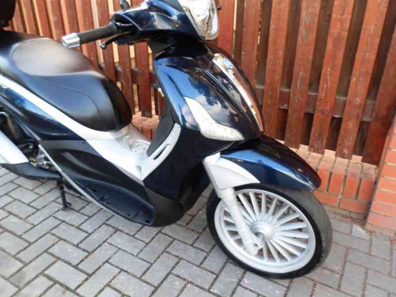 Piaggio Beverly 300 - foto 22