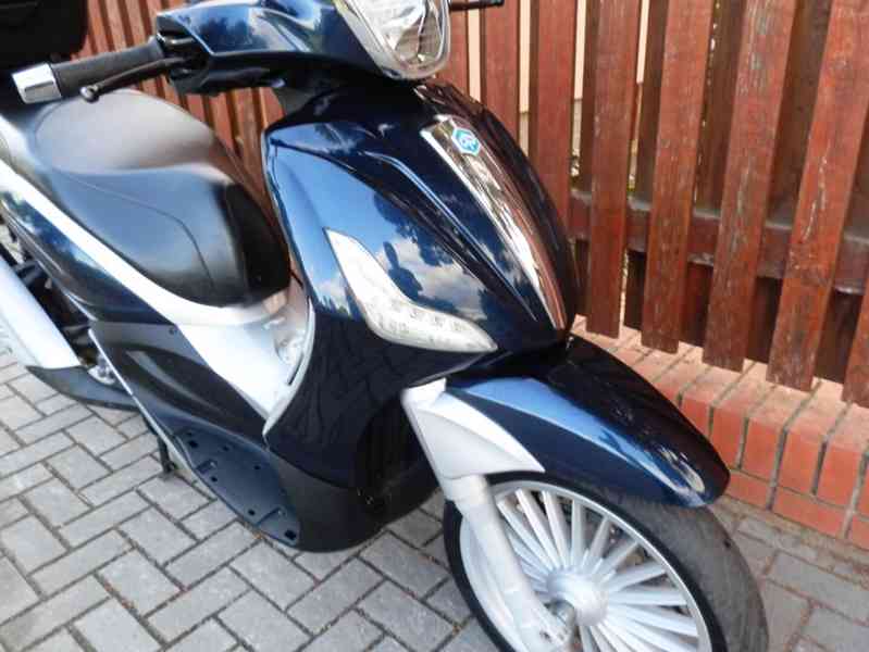 Piaggio Beverly 300 - foto 18