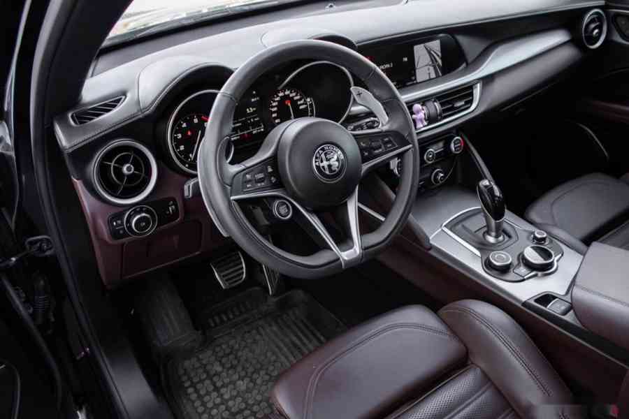 Alfa Romeo Stelvio 2.0 GME 280k Btech AWD A/T - foto 17