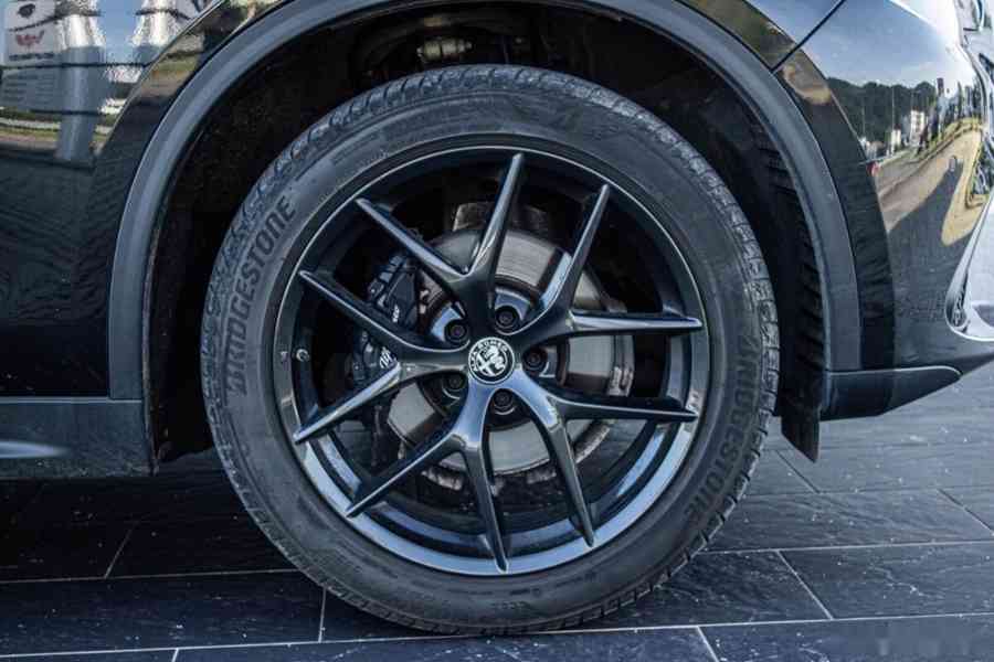 Alfa Romeo Stelvio 2.0 GME 280k Btech AWD A/T - foto 11