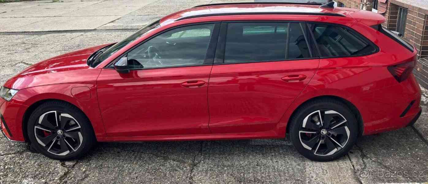 Škoda Octavia RS iV plug-in hybrid (2021) - foto 4