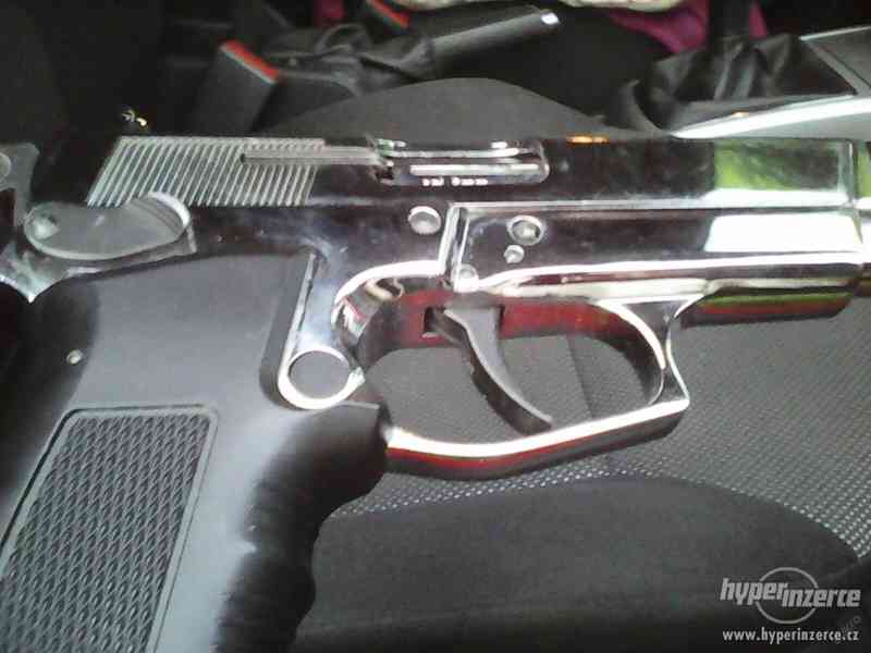 Plynová pistole EKOL Aras compact 9 mm a pouzdro - foto 1