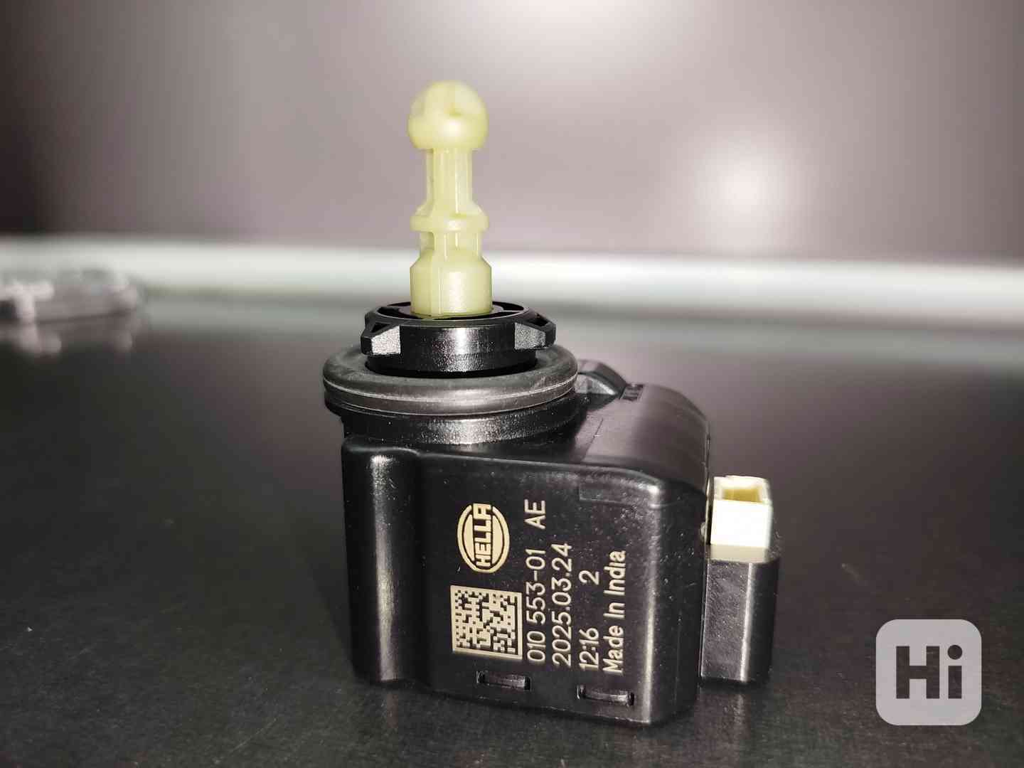 Nový motorek naklápění světel HELLA (010 553-01) – 2 ks - foto 1