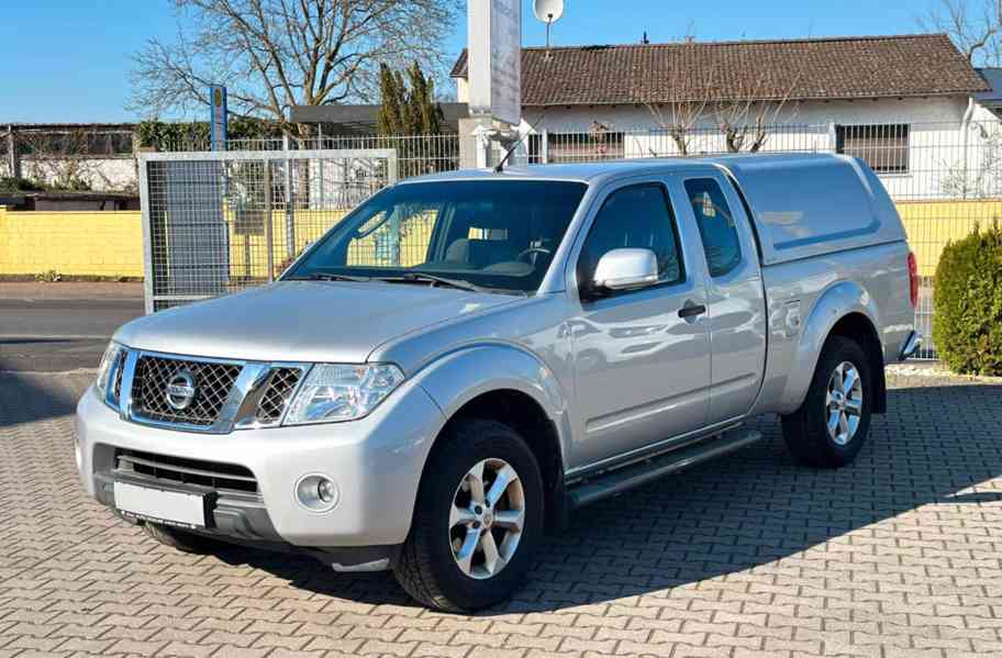 Nissan Navara 2,5DCi King Cab SE 140kw - foto 11