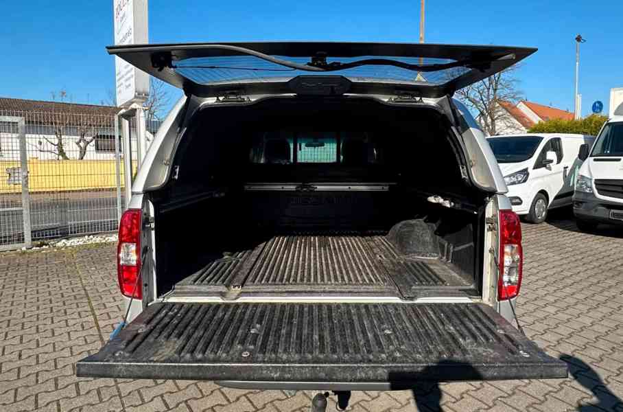 Nissan Navara 2,5DCi King Cab SE 140kw - foto 8