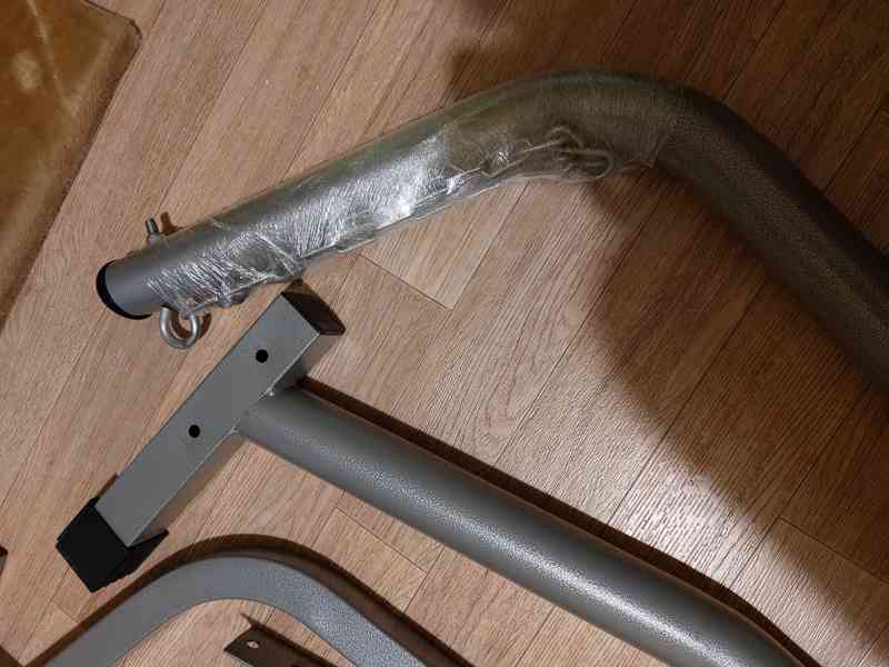 Stojan na boxovací pytel - foto 6