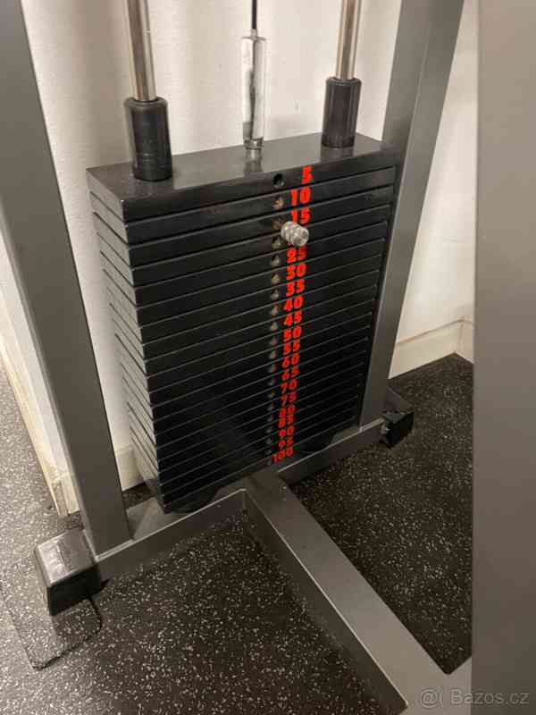 Technogym Glutaeus stehend - foto 2