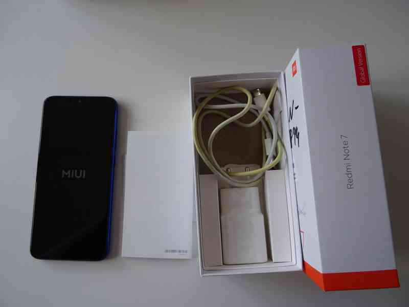 Mobilní telefon Xiaomi Redmi Note 7 128 GB - foto 2