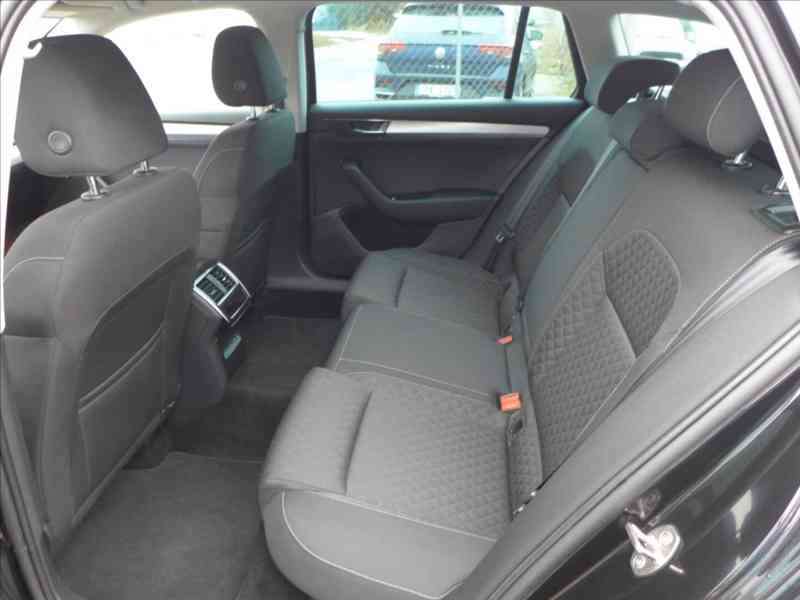Škoda Superb 2,0 TDI NAVI LED VÝHŘEV DPH - foto 7