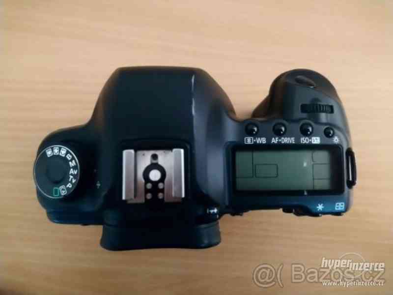 Prodám FF zrcadlovku Canon 5D mark II - foto 4