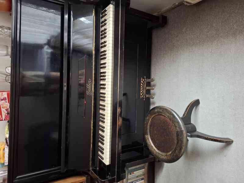 Pianino Dalibor + nastavitelná židlička - foto 4