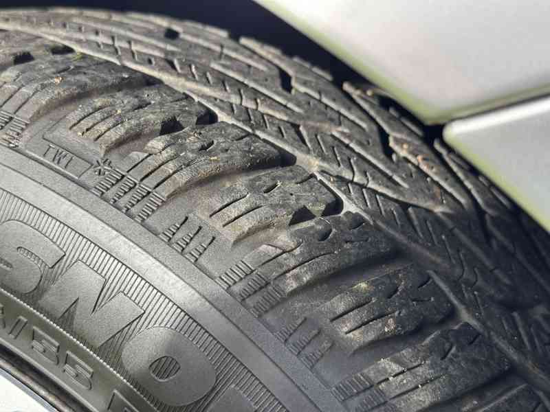 Ford Focus 1.6 16V 85kW Ti-VCT - foto 23