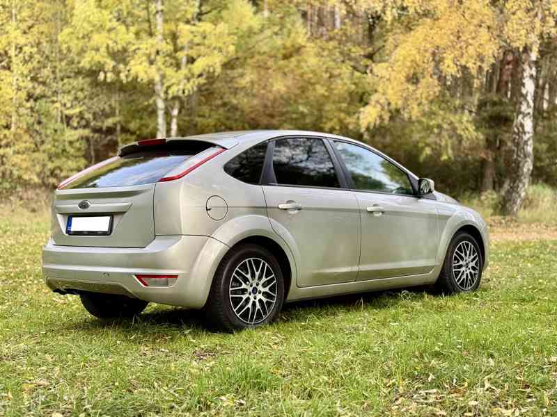 Ford Focus 1.6 16V 85kW Ti-VCT - foto 4