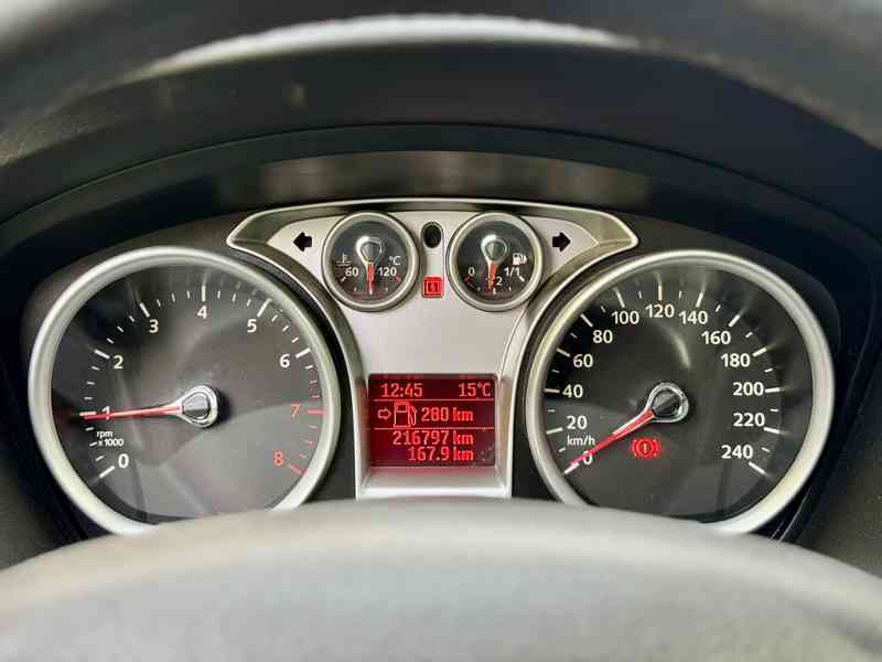 Ford Focus 1.6 16V 85kW Ti-VCT - foto 10